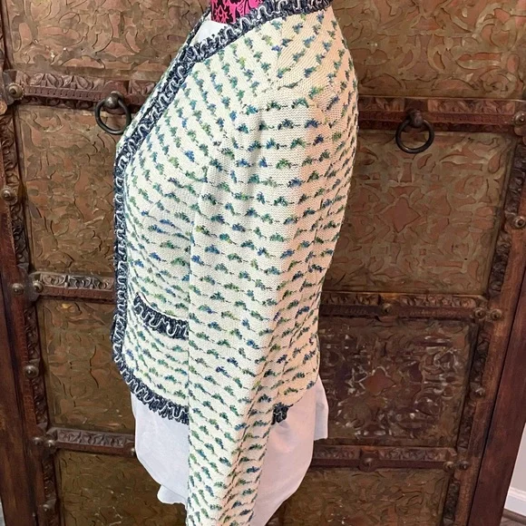 St. John jacket 4 - Picture 2 of 8